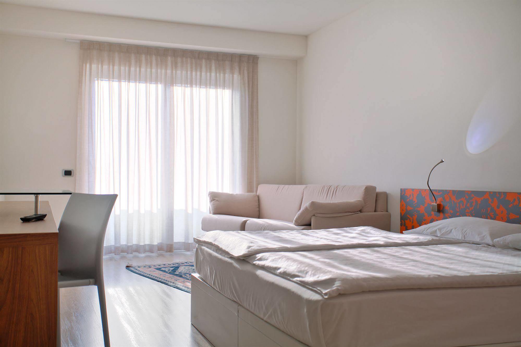 Sporthotel Villa Stella Torbole Sul Garda Exterior photo